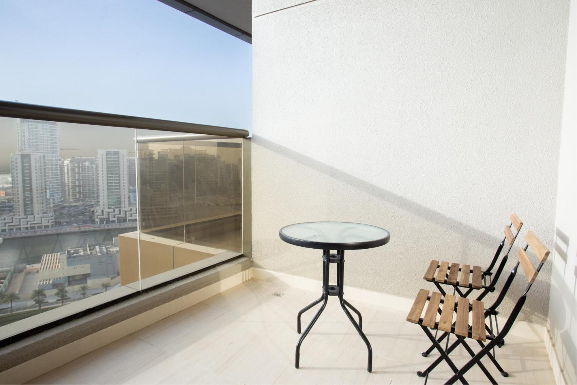 Modern Elite Downtown 1 *