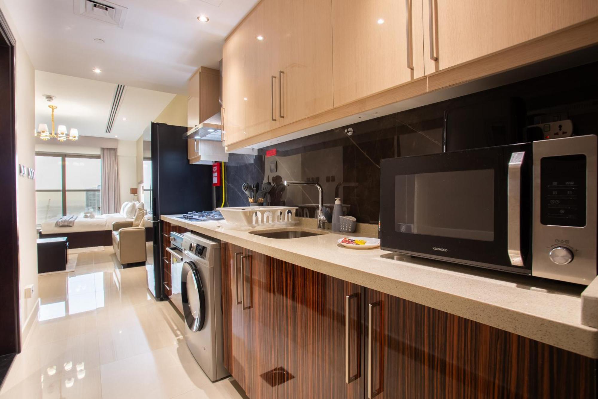Modern Elite Downtown 1 *